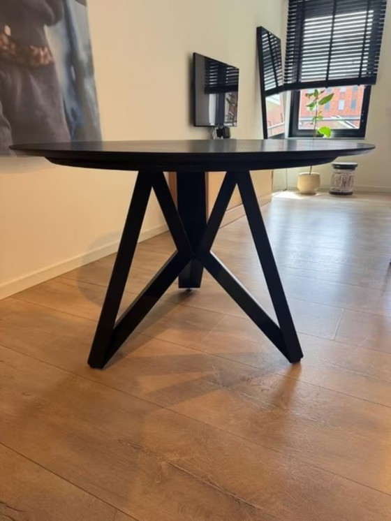 Image 1 of TAVOLO DA PRANZO ROTONDO NERO 120 CM