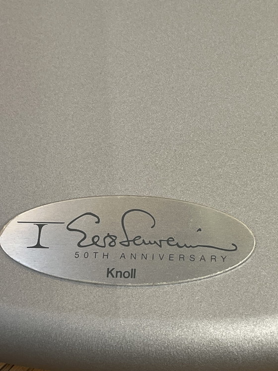 Image 1 of Eero Saarinen  Table Tulip Édition Knoll International