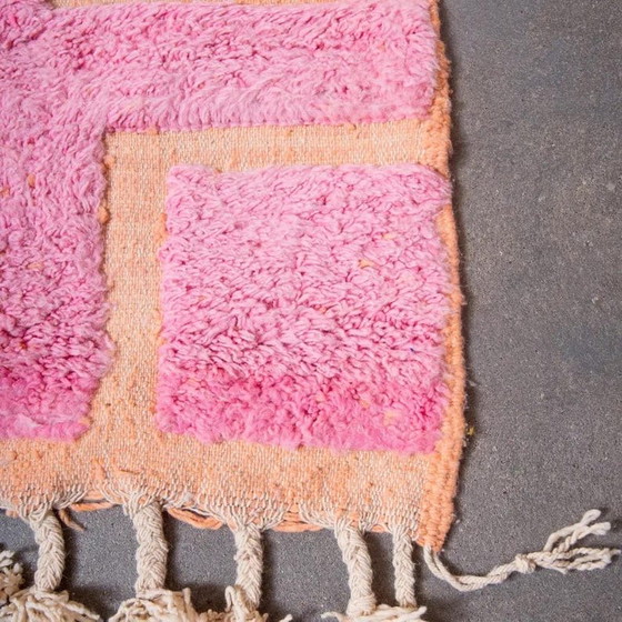 Authentischer rosa Beni Ouaraine-Teppich aus Naturwolle, Größe 200/300 cm – Ahrend, Teppiche & Läufer, Wool (photo 7 of 9)