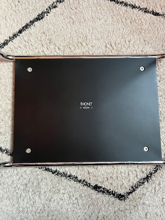 Image 1 of Table d'appoint Thonet B9C