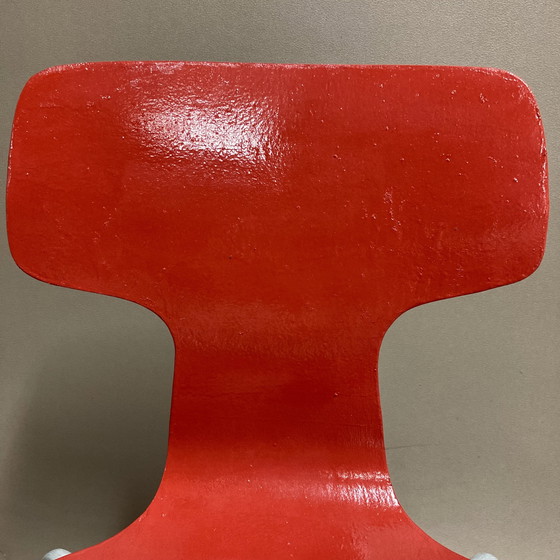 Image 1 of Chair Model 3123 Child Arne Jacobsen