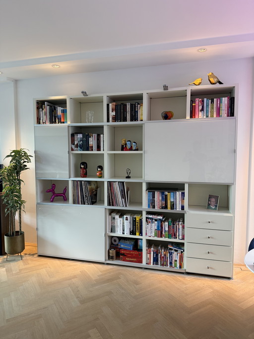 White modular wall cupboard hülsta