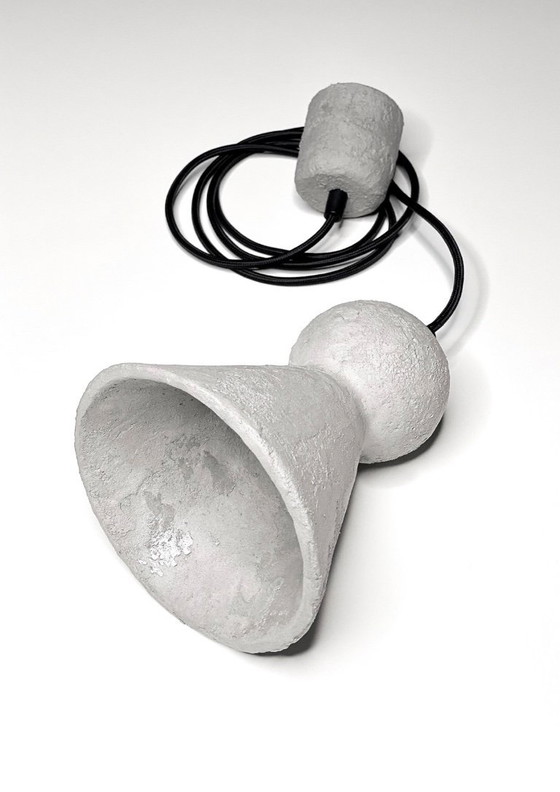 Image 1 of LOVER 02 Designer-Pendelleuchte von Rodrigo Vairinhos "NEO", Mineralbeton