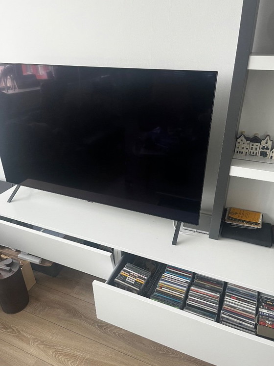 Image 1 of Mobile TV Interstar con pensile in grigio grafite e bianco alpino – design olandese