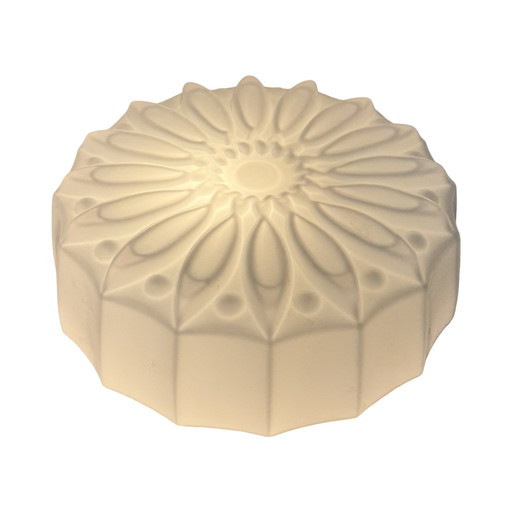 Art deco (style) - Ceiling mounted lamp with opaline glas - Czechoslovakia, ca. 1970’s - Mcm / Vintage - Satin / frosted glass