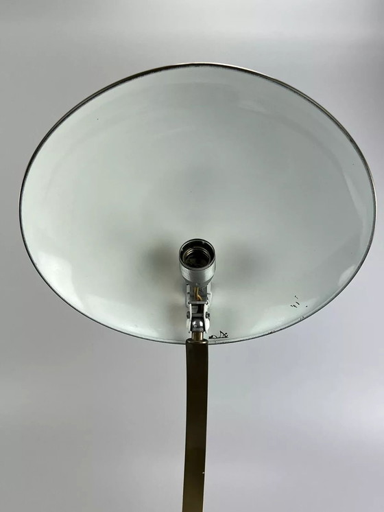 Image 1 of Lampada da tavolo Kaiser Idell anni '60, 6751, ottone, design di metà secolo
