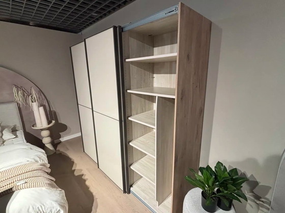 Image 1 of Armario de puertas correderas Wiemann Phoenix