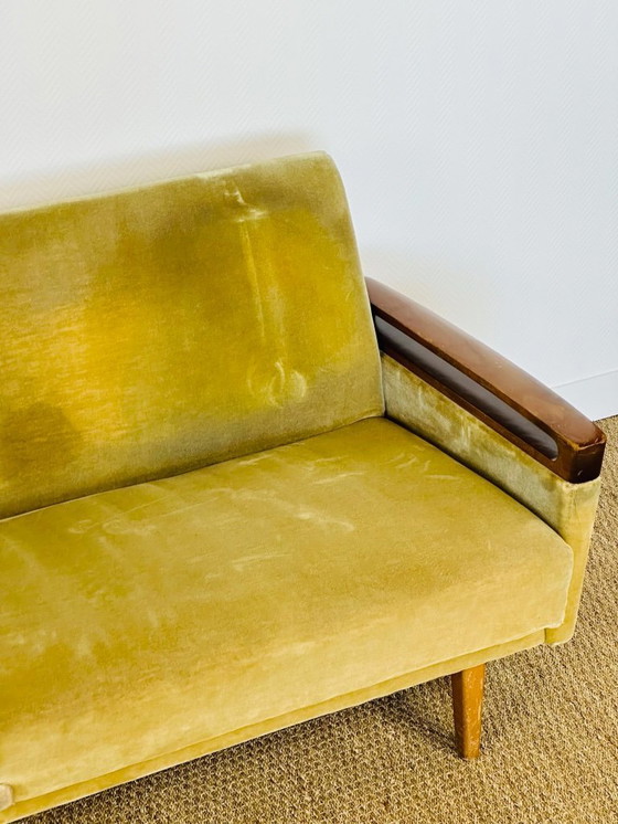 Image 1 of Canapé convertible et fauteuil vintage scandinave en teck et velours, 1960, Set de 2