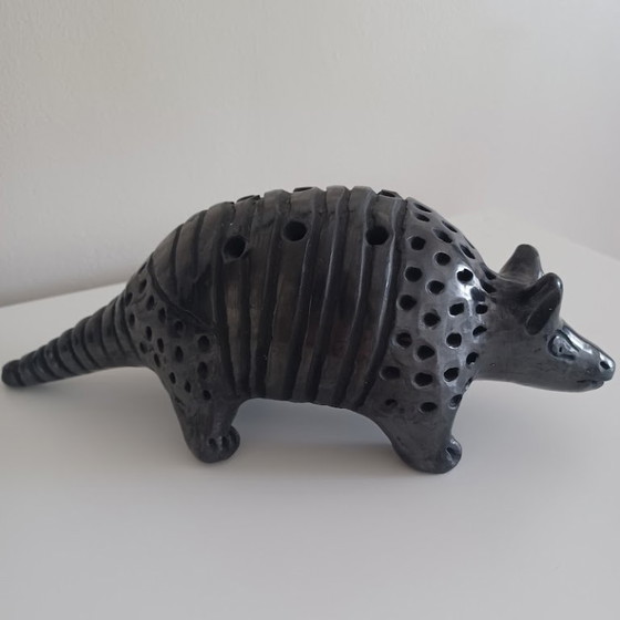 Image 1 of "Vintage Mexican ceramics - signed Dona Rosa armadillo - barro negro - Oaxaca"