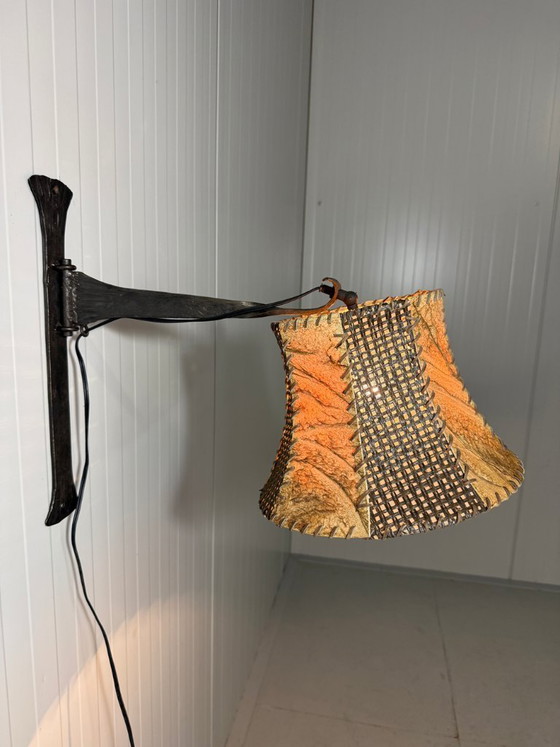 Image 1 of Brutalistische smeedijzeren wandlamp 1960-70's