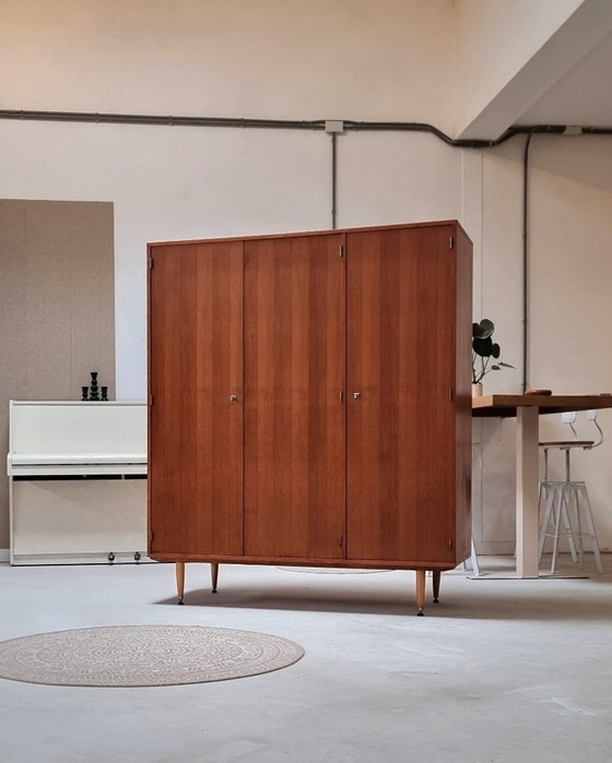 Image 1 of Mid Century kledingkast