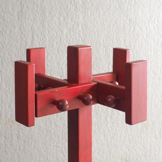 Postmodern Red Stained Pine Wood Coat Hanger – Coat racks (photo 8 of 11)