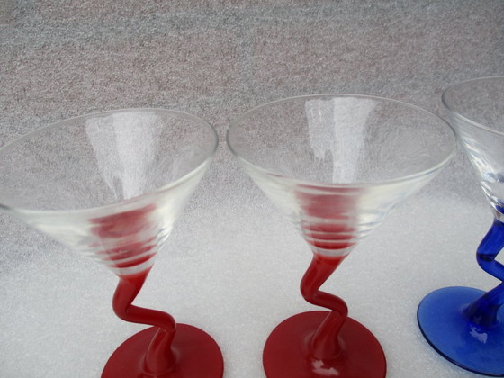 Image 1 of Zigzag 4 Martini cocktail glazen, vintage, van Libby Watusi, twee kleuren.  