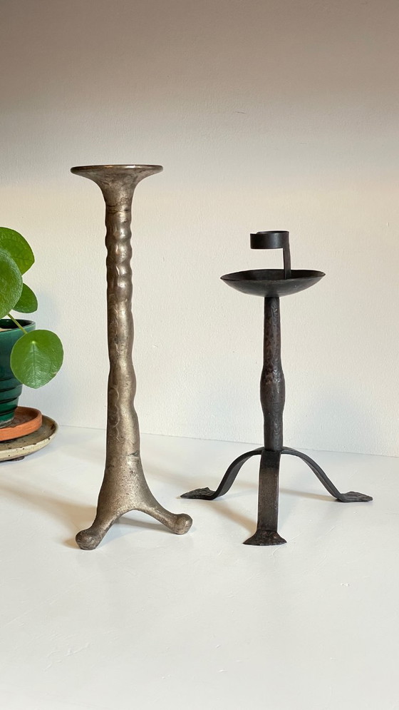 Image 1 of Een paar brutalistische vintage stalen kandelaars