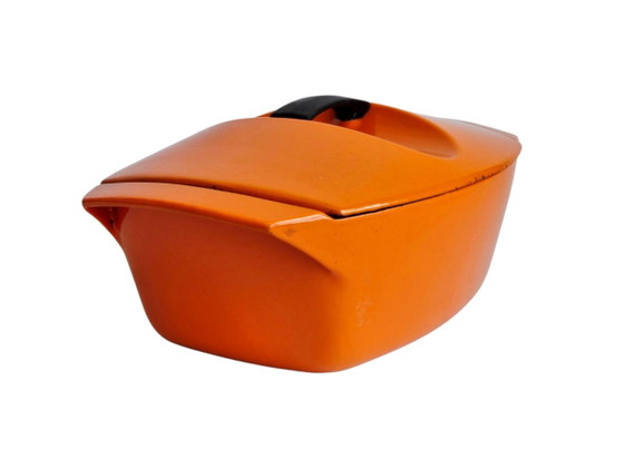 Raymond Loewy "Coquelle" Casserole Dish – Le Creuset, Kitchen accessories, Cast Iron (photo 8 of 15)