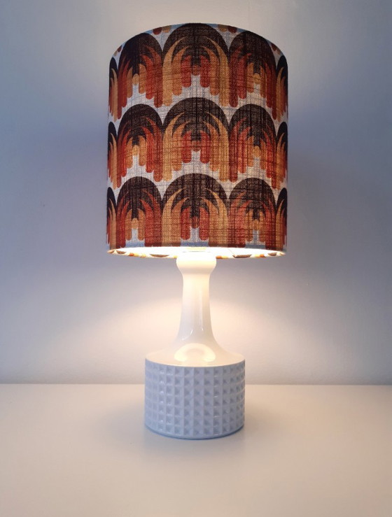 Image 1 of Base per lampada in porcellana vintage di Wallendorf con nuovo paralume fatto a mano in tessuto di lino con stampa grafica retrò