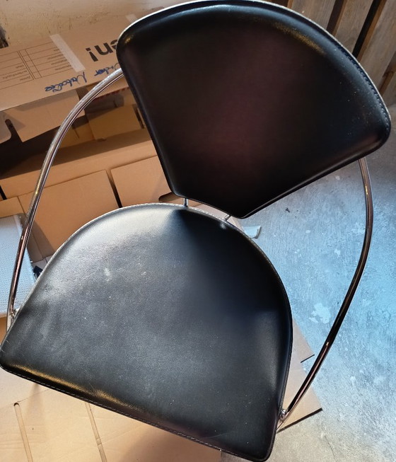 Image 1 of 4 Arrben designstoelen uit Italië in chroom en echt leer | Vintage jaren 80