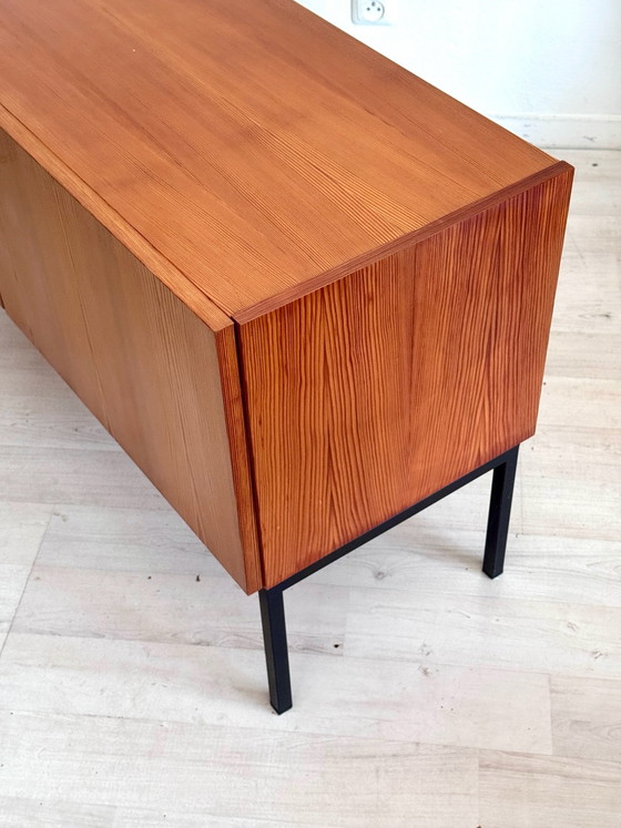 Minimalist Vintage Sideboard 60s/70s – Wood (photo 8 of 11)
