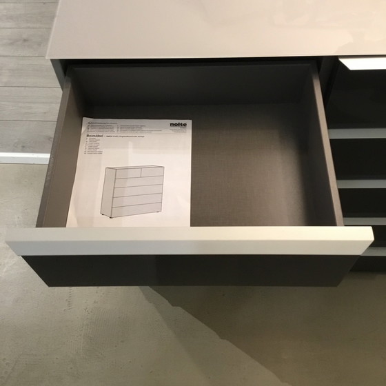 Image 1 of Nolte Akaro commode