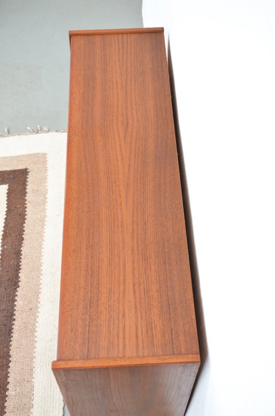 Image 1 of Vintage teakhouten ladekast, dressoir/kast met planken, midden 20e eeuw, jaren 60/70.