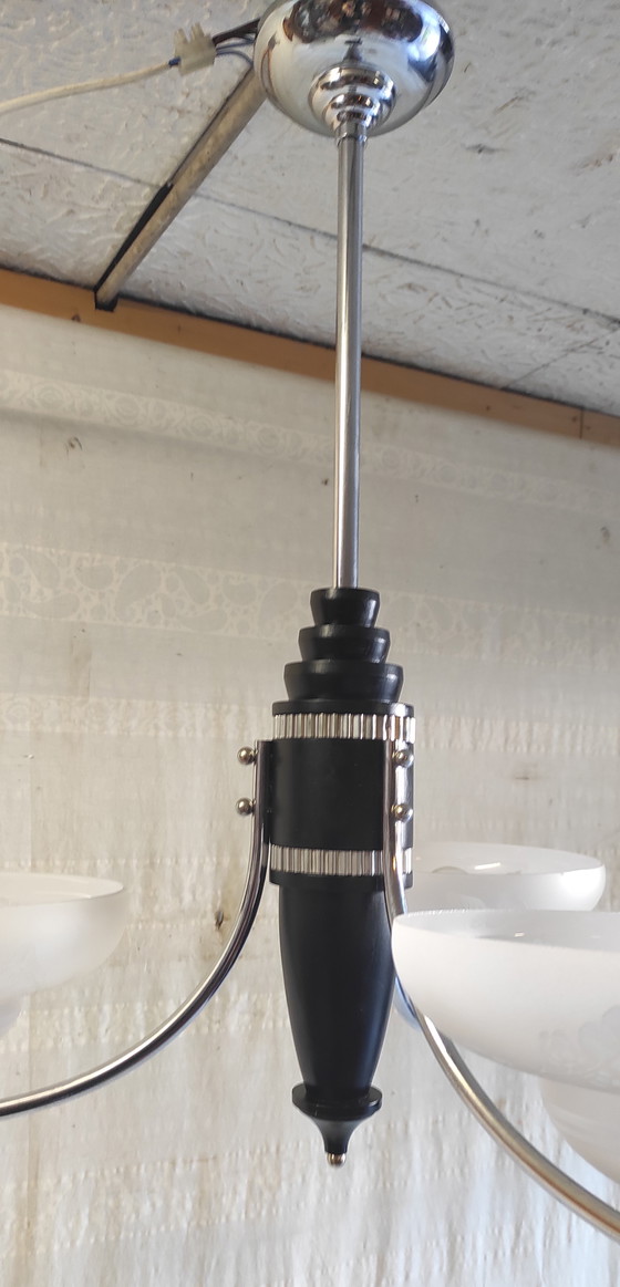 Image 1 of Lustre 3 feux Art-Déco en métal, bois et verre - mid.XXeme