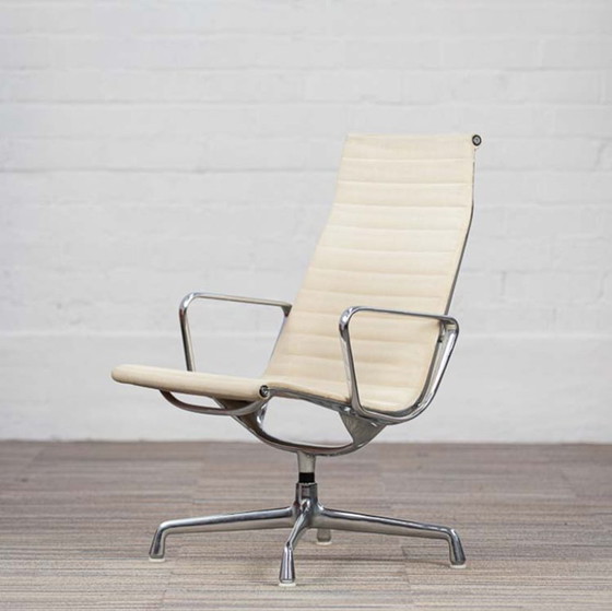 Image 1 of Herman Miller Ea116 - Poltrona modello vintage anni '70