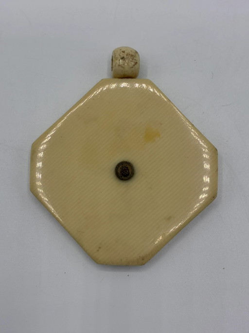 Religiöse Medaille der Heiligen Therese aus Bakelit – decoratieve objecten (photo 2 of 2)