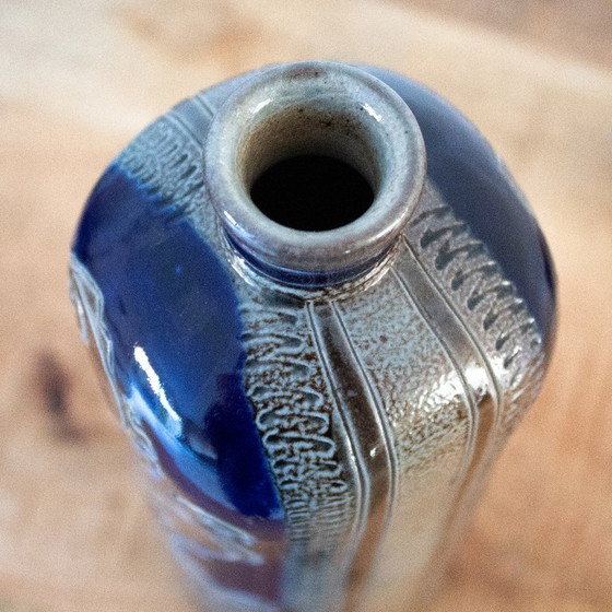 Image 1 of Jarra y taza antiguas de cerámica vidriada con sal: loza alemana con motivo de caballo.