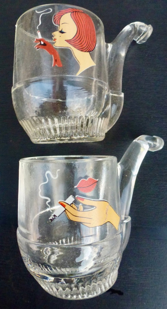 Image 1 of Antieke pijpvormige shotglaasjes uit de jaren 70 van de vorige eeuw.