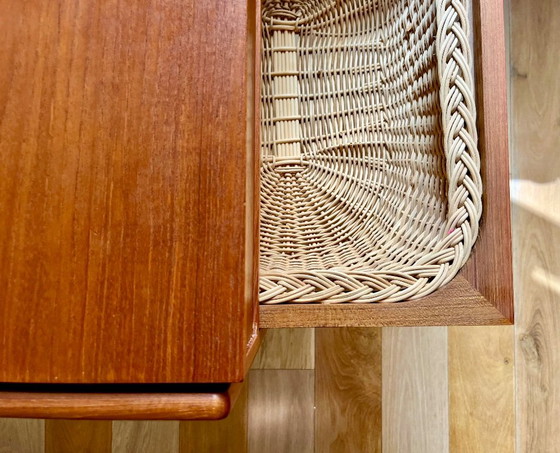 Dänischer Rolltisch – BR Møbler, Beistelltische, Rattan, Wood (photo 6 of 6)