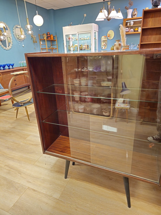 Image 1 of Vetrina vintage con ripiani in vetro