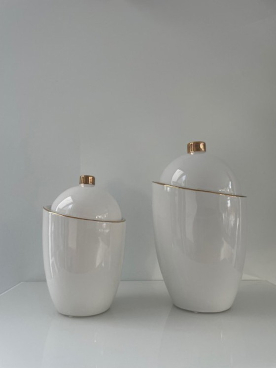 Image 1 of Set mit 2 weißen Saturn-Keramiktöpfen – Hush Living