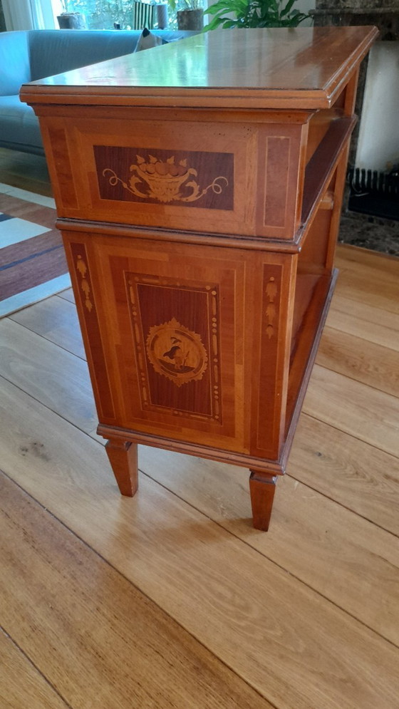 Image 1 of Credenza design vintage 1990