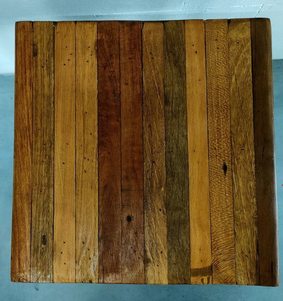 Image 1 of Mesita auxiliar, mesa para plantas, estructura metálica con tablero de madera gruesa.