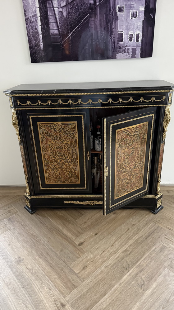 Image 1 of Boule stijl kastje en bureau