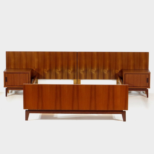 Ensemble de chambre à coucher à deux lits Mid Century, 1960s