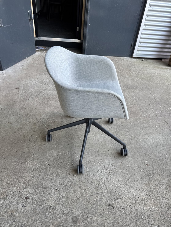 Image 1 of Muuto fiber bureaustoel