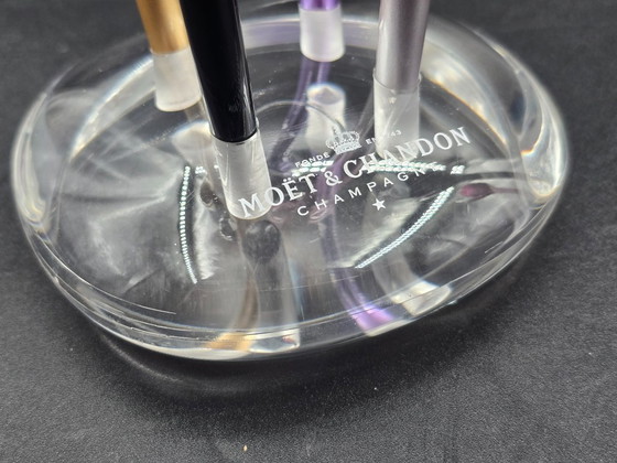 Image 1 of Champagne flutes in houders Moët & Chandon