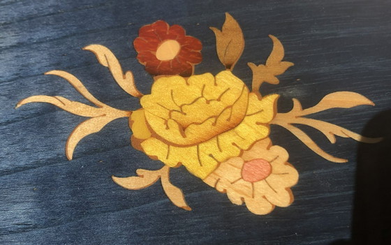 Image 1 of Gondole miniature musicale et porte-cigarettes, début 1960, Sorrente, Italie