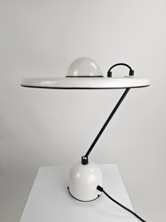 Image 1 of Zeer bijzondere space age tafellamp metaal en kunststof bol 