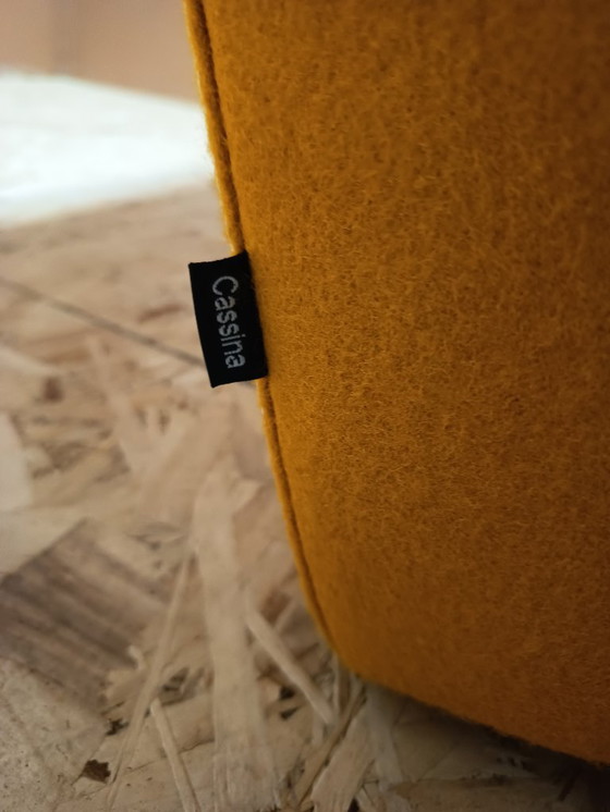 Image 1 of CASSINA Paire de fauteuils Utrecht 637 NEUF 2026 en laine KVARD Moutarde par Gerrit Rietveld