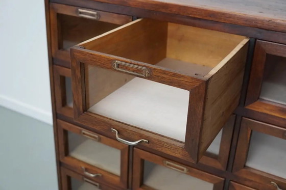 Image 1 of Armoire de mercerie/vitrine vintage en chêne hollandais, années 1950