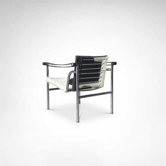 Poltrona LC1 in pelle di cavallino di Le Corbusier et al. per Cassina, anni '80. – Poltrone, Leather, Metal (photo 7 of 10)