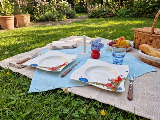 Image 1 of 2x Acapulco New Wave Villeroy & Boch, Large Deep Plate 27x27cm.