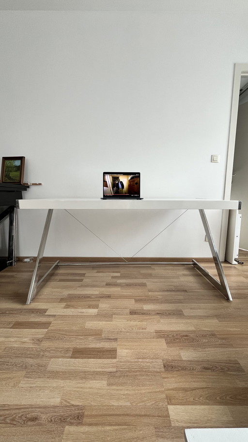 Bureau de direction design chrome et blanc - 150×70 cm, moderne minimaliste