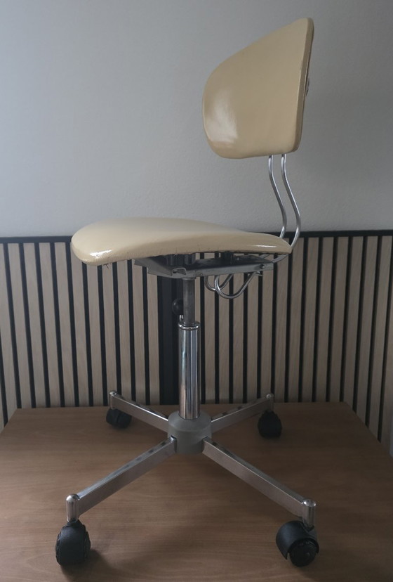 Image 1 of Fauteuil pivotant Wilde + Spieth en cuir ivoire, style Egon Eiermann, années 80