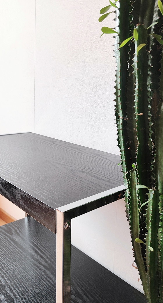 Image 1 of Mesa de centro cromada con ruedas