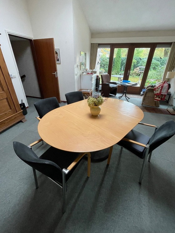 Image 1 of Leolux Trias table with 4 Cimaronne chairs