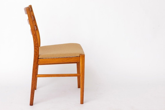 Image 1 of 4 sedie vintage in rovere svedese | Alb Johansson & Söner | anni '60 | Una sedia riparata scontata