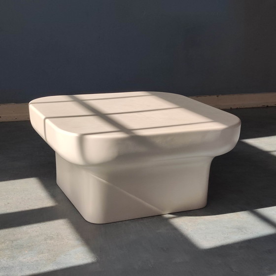 Image 1 of Tavolino da caffè vintage in fibra di vetro Douglas Deeds